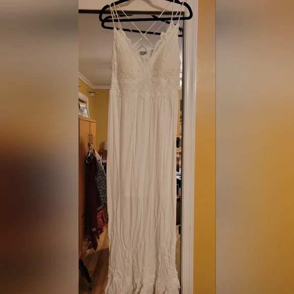 J For Justify Elegant Off-White Lace Maxi Dress   Size 1X - Picture 3 of 5
